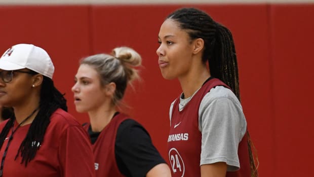 Razorbacks' Jersey Wolfenbarger at practice Thursday before European trip